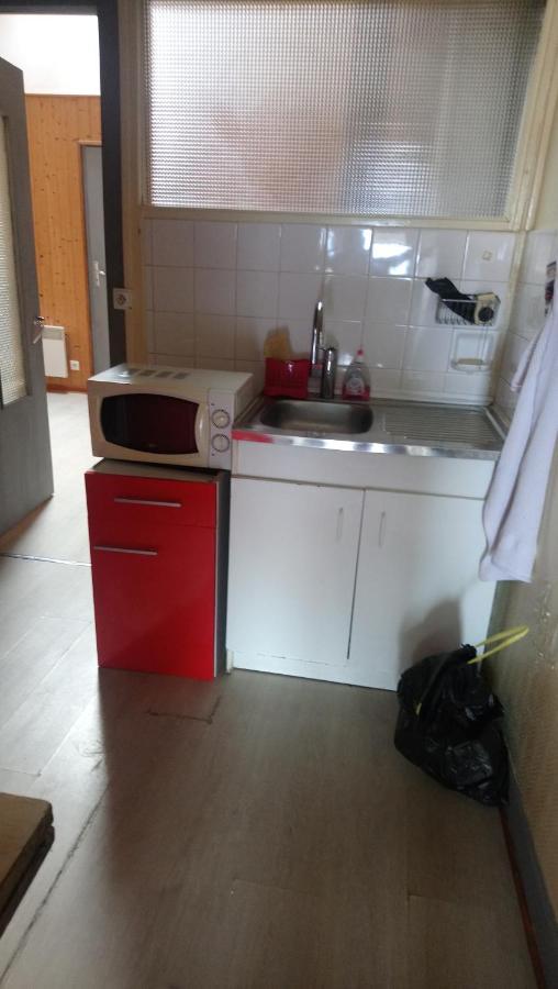 Hebergement Pour 2 Personnes,1 Chambres, Salon, Salle A Manger, Grand Garage Possibilite D'Un Lit 1 Personne Supplementaire Pour 15 Euros Sancoins Ngoại thất bức ảnh